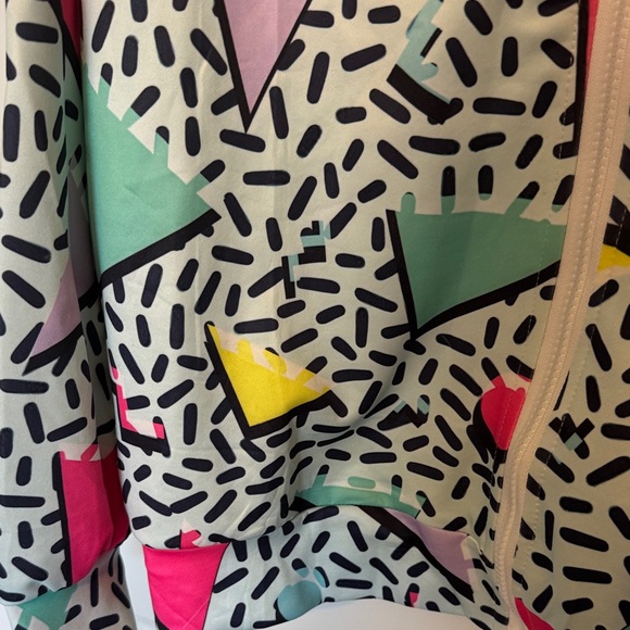 Colorful Geometric Pattern Jacket - Picture 4 of 6